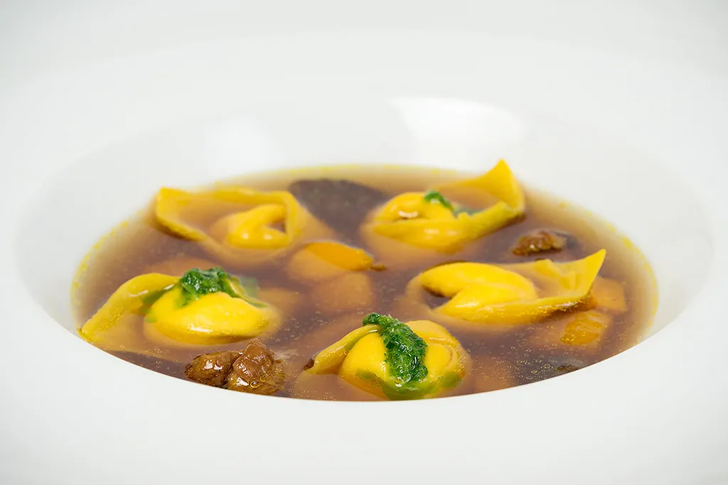 Tortellini in brodo